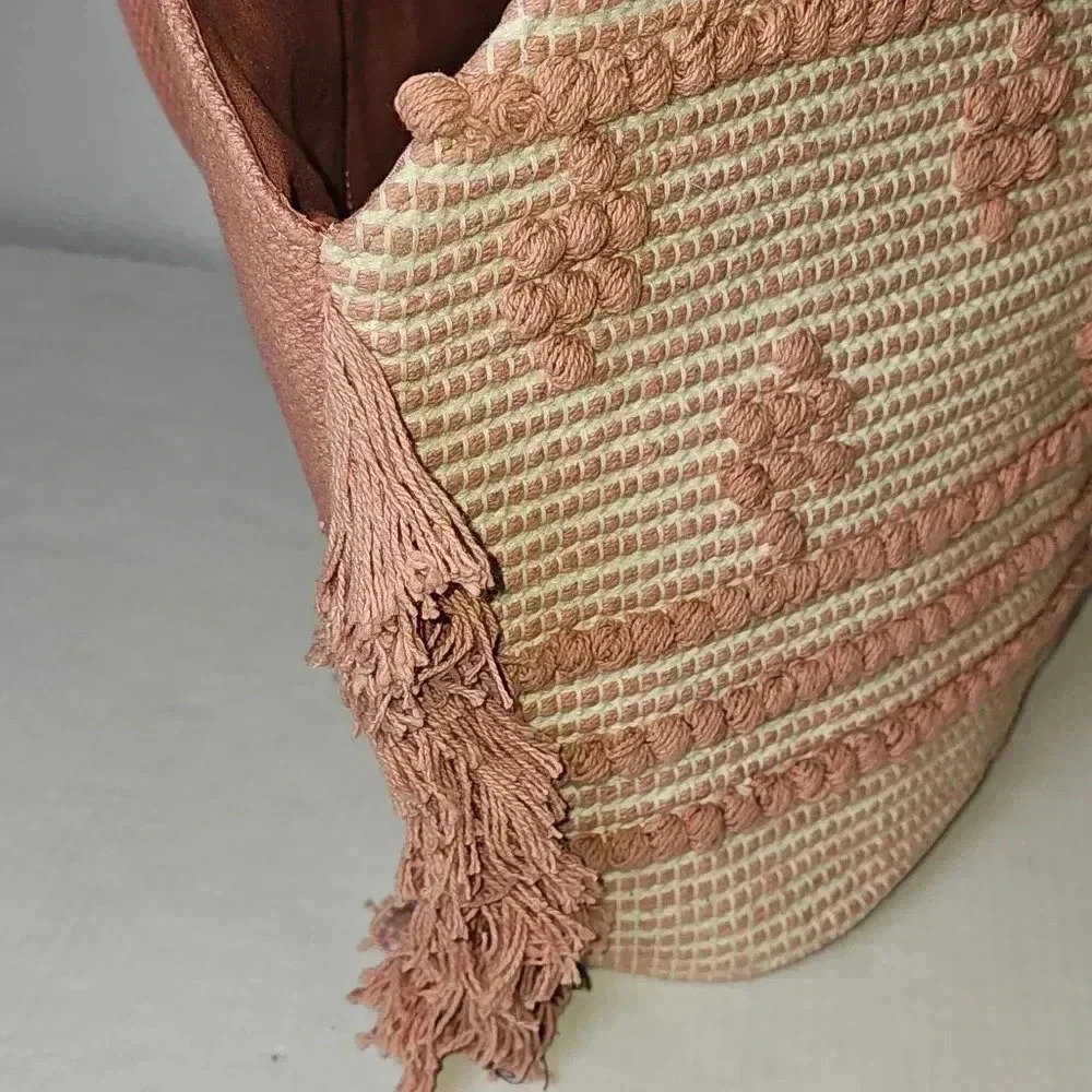 Shade & Shore Straw And Fringe‎  Mauve / White Beach Large Tote - Picture 11 of 13